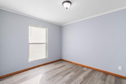 Tiny photo for 2214 Grasmere Avenue, Columbus, OH 43211 (MLS # 225042078)