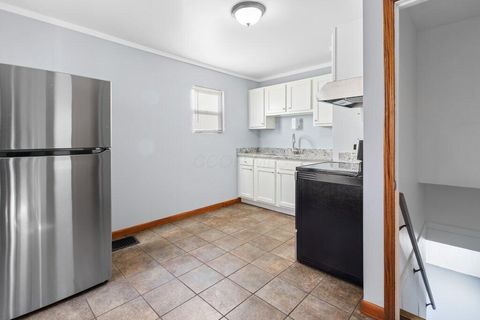 Tiny photo for 2214 Grasmere Avenue, Columbus, OH 43211 (MLS # 225042078)