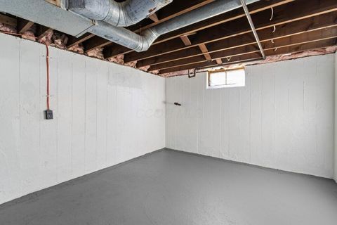 Tiny photo for 2214 Grasmere Avenue, Columbus, OH 43211 (MLS # 225042078)