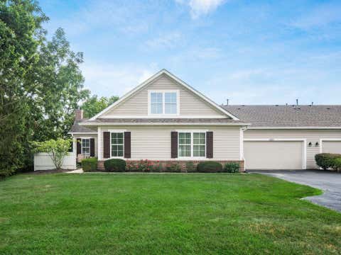 Photo of 6207 Donegan Way 10 #10, Dublin, OH 43016 (MLS # 226026856)