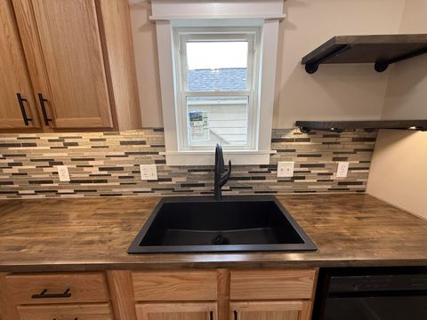 Tiny photo for 641 King Street, Lancaster, OH 43130 (MLS # 225045068)