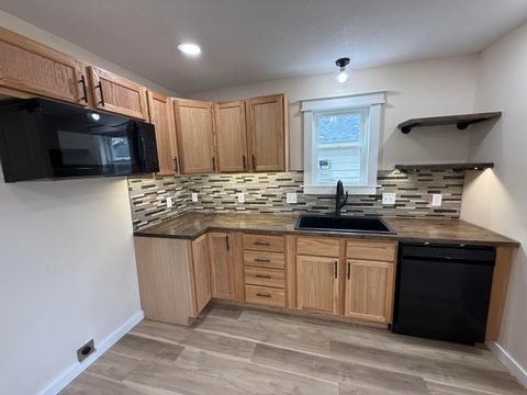 Tiny photo for 641 King Street, Lancaster, OH 43130 (MLS # 225045068)