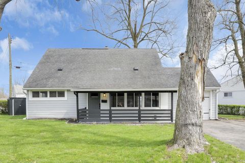 Photo of 2874 Brookpark Circle W, Grove City, OH 43123 (MLS # 226010391)