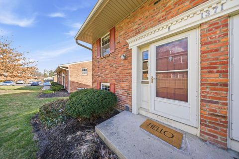 Photo of 1371 Bluff Avenue A #A, Columbus, OH 43212 (MLS # 226005618)