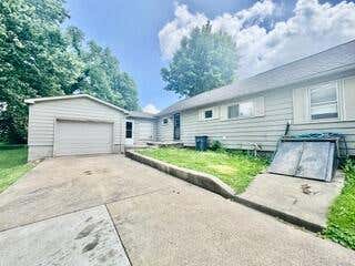 Photo of 148 S Columbus Street, Sunbury, OH 43074 (MLS # 226021309)