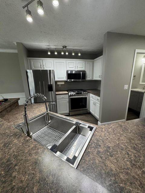 Photo of 3377 Eastwoodlands Trail, Hilliard, OH 43026 (MLS # 226011273)