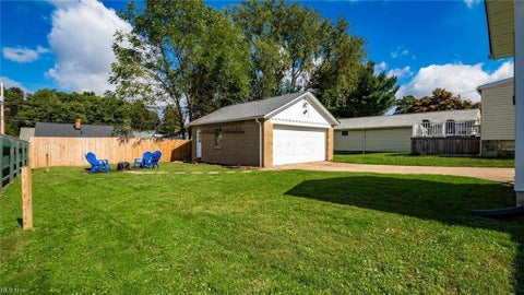 Tiny photo for 921 Lindbergh Avenue, Zanesville, OH 43701 (MLS # 226037160)
