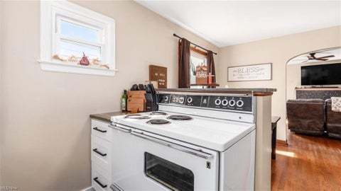 Tiny photo for 921 Lindbergh Avenue, Zanesville, OH 43701 (MLS # 226037160)
