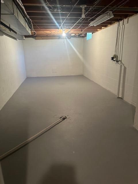 Tiny photo for 1586 Lorraine Avenue, Columbus, OH 43235 (MLS # 225037388)