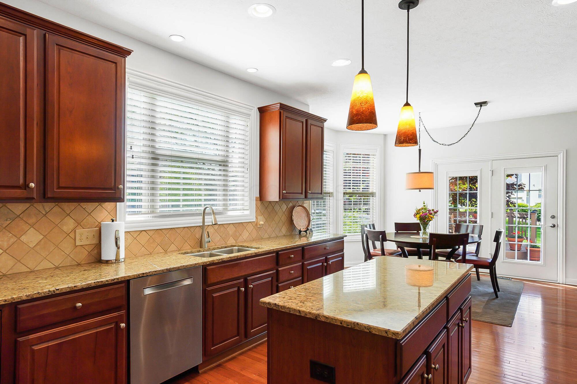 6415 Green Stone Loop, Dublin, Ohio image 17
