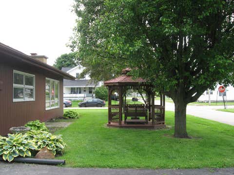 Tiny photo for 118 Stockton Avenue, Sabina, OH 45169 (MLS # 226029459)