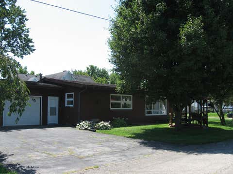 Tiny photo for 118 Stockton Avenue, Sabina, OH 45169 (MLS # 226029459)