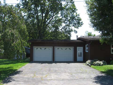 Tiny photo for 118 Stockton Avenue, Sabina, OH 45169 (MLS # 226029459)