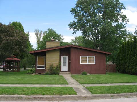 Tiny photo for 118 Stockton Avenue, Sabina, OH 45169 (MLS # 226029459)