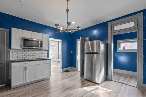 Tiny photo for 1121 E Livingston Avenue, Columbus, OH 43205 (MLS # 226002542)