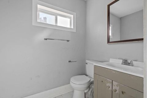 Tiny photo for 1121 E Livingston Avenue, Columbus, OH 43205 (MLS # 226002542)