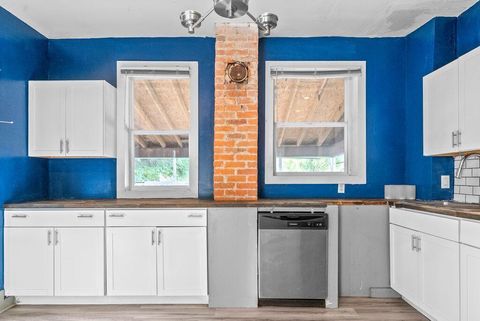 Tiny photo for 1121 E Livingston Avenue, Columbus, OH 43205 (MLS # 226002542)