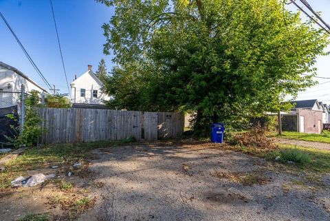 Tiny photo for 1121 E Livingston Avenue, Columbus, OH 43205 (MLS # 226002542)
