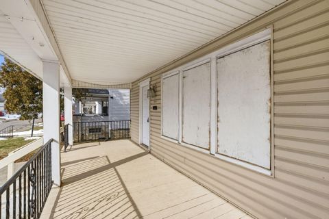 Tiny photo for 1218 E 22nd Avenue, Columbus, OH 43211 (MLS # 226004427)