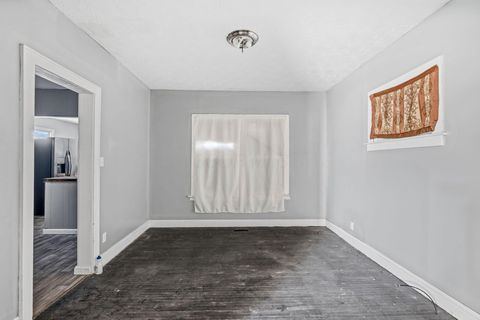 Tiny photo for 1218 E 22nd Avenue, Columbus, OH 43211 (MLS # 226004427)