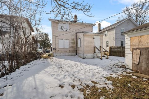 Tiny photo for 1218 E 22nd Avenue, Columbus, OH 43211 (MLS # 226004427)