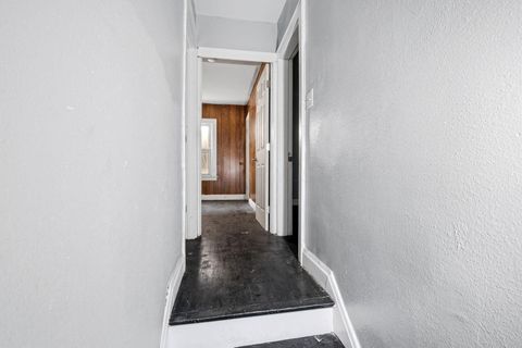 Tiny photo for 1218 E 22nd Avenue, Columbus, OH 43211 (MLS # 226004427)