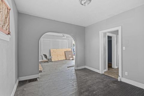 Tiny photo for 1218 E 22nd Avenue, Columbus, OH 43211 (MLS # 226004427)