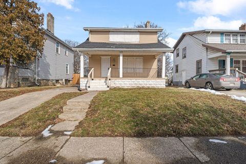 Photo of 1218 E 22nd Avenue, Columbus, OH 43211 (MLS # 226004427)