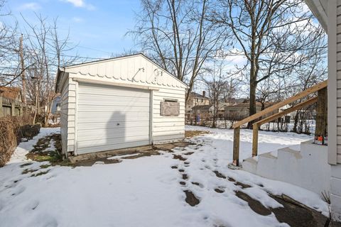 Tiny photo for 1218 E 22nd Avenue, Columbus, OH 43211 (MLS # 226004427)