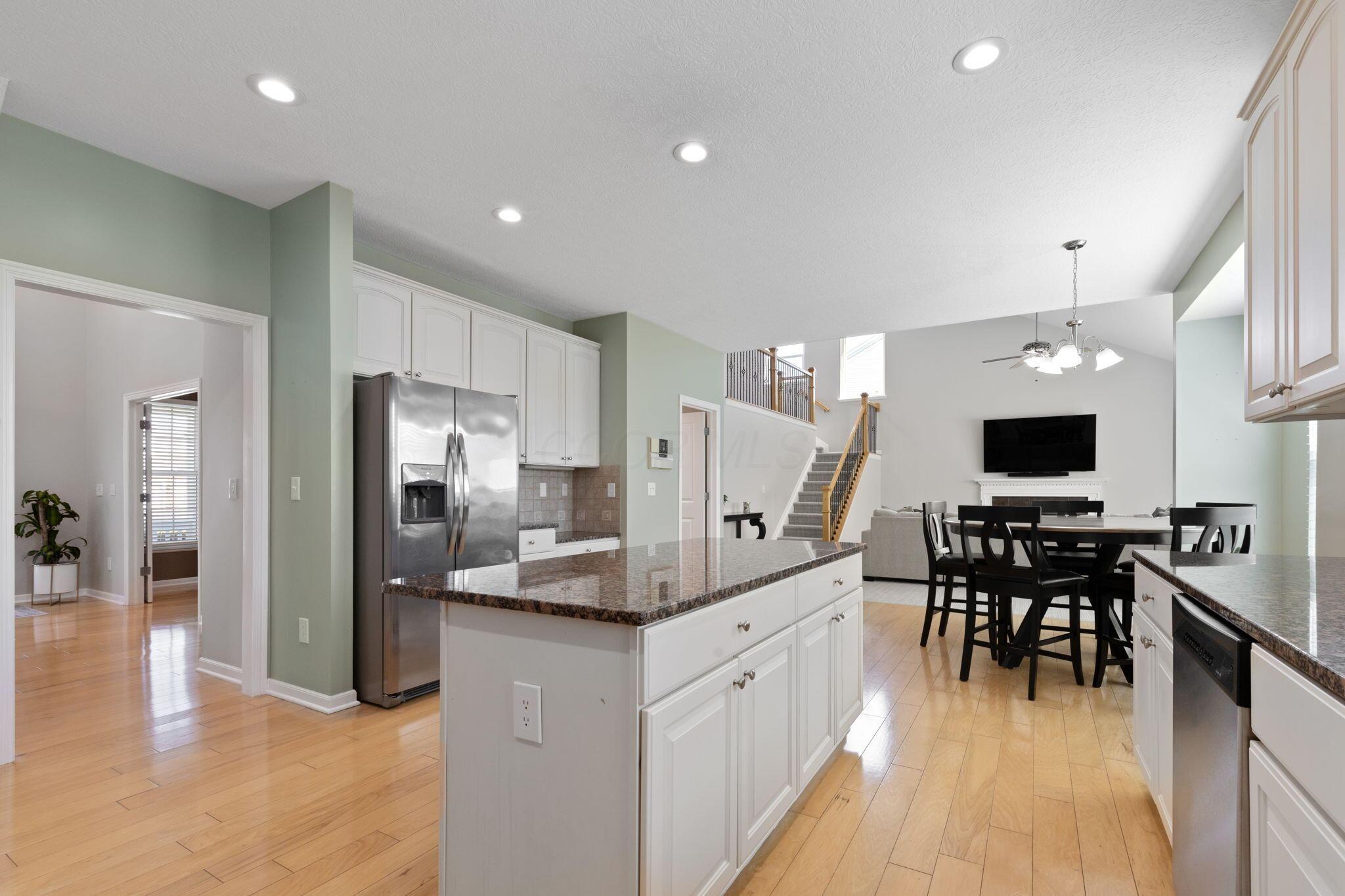 6370 Falling Meadows Drive, Galena, Ohio image 16