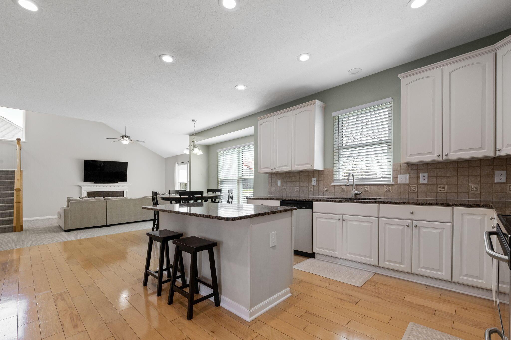 6370 Falling Meadows Drive, Galena, Ohio image 13