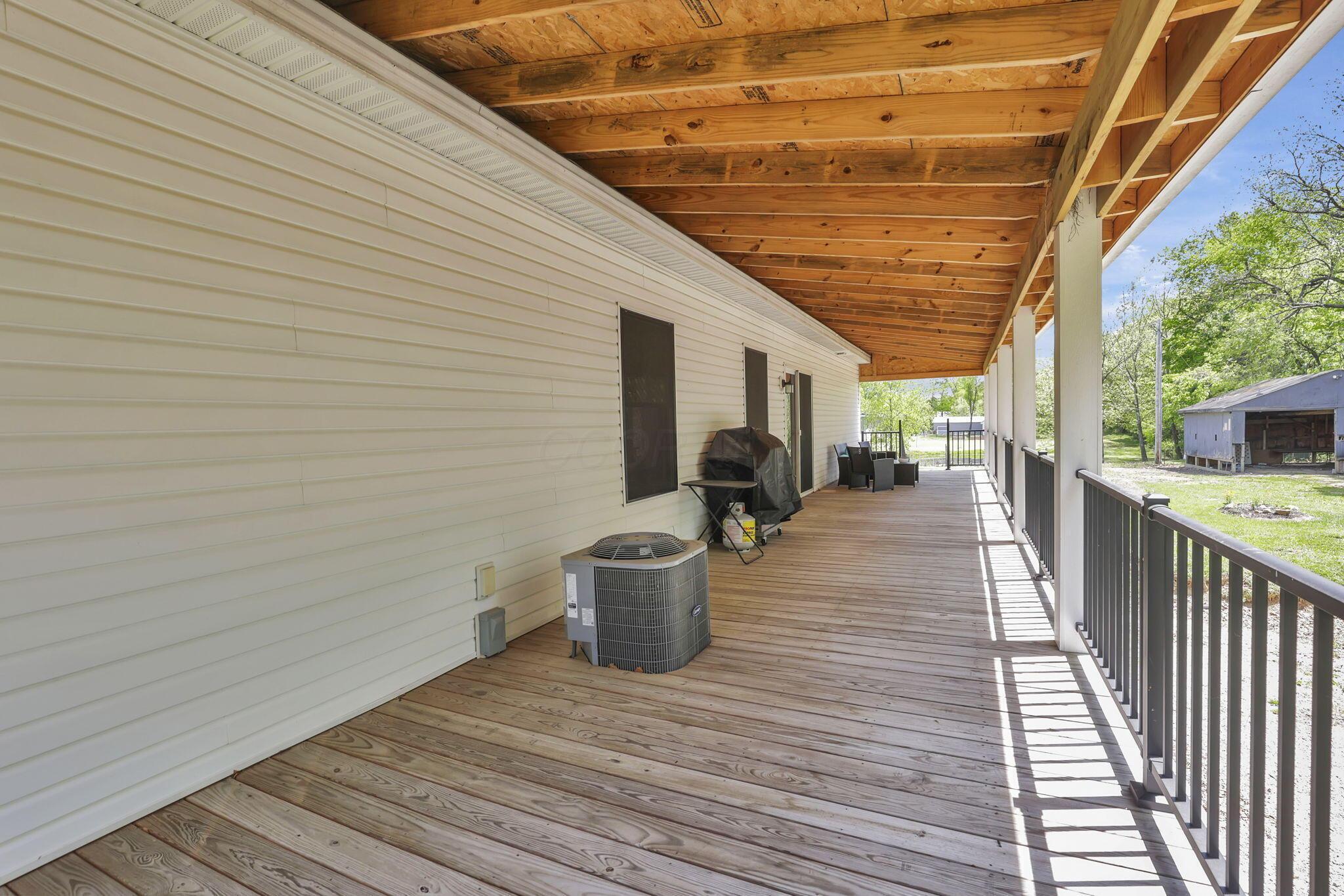 7205 W Grubb Road, Thornville, Ohio image 27
