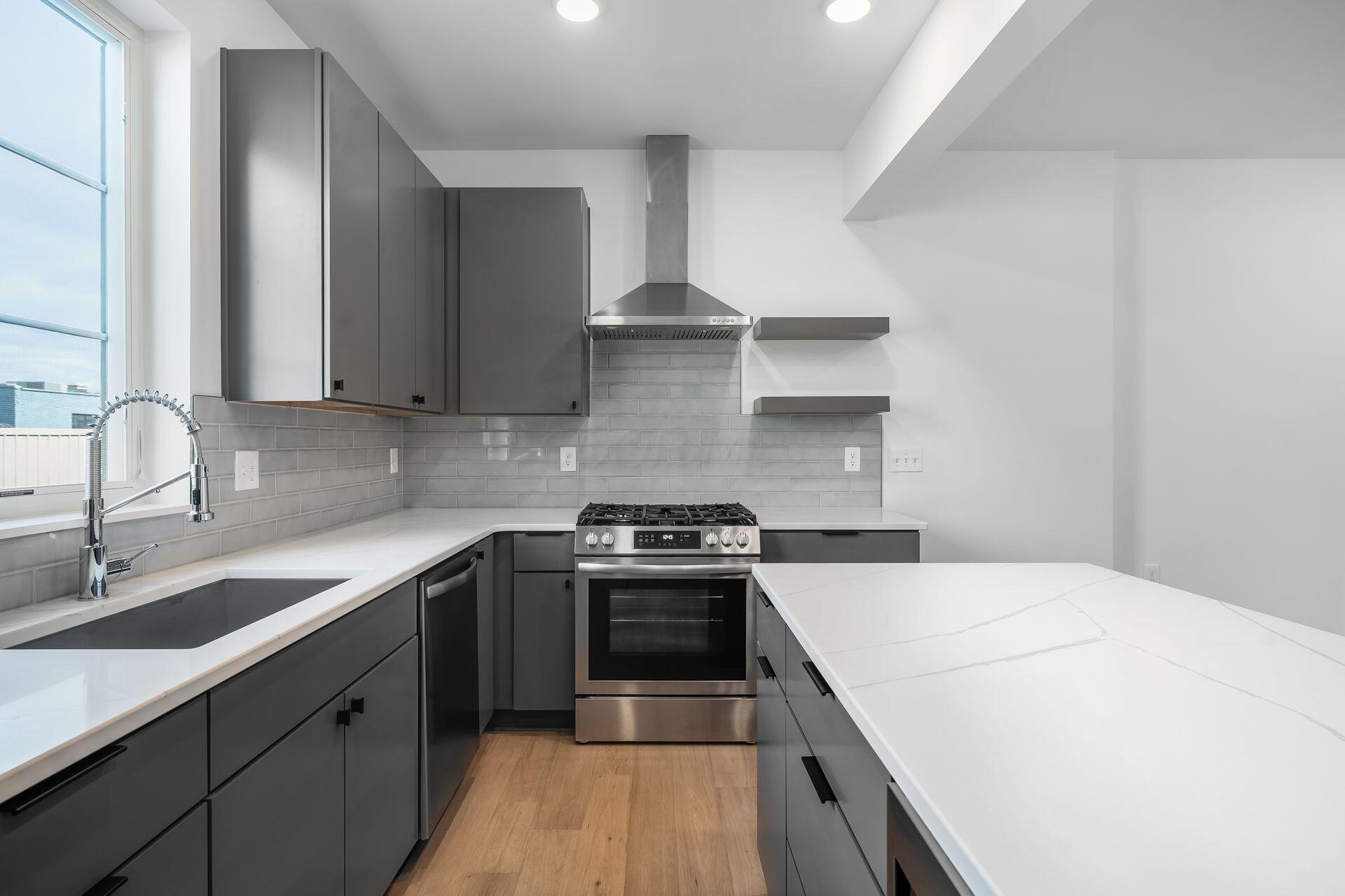 108 E Lafayette Street, Columbus, Ohio image 4