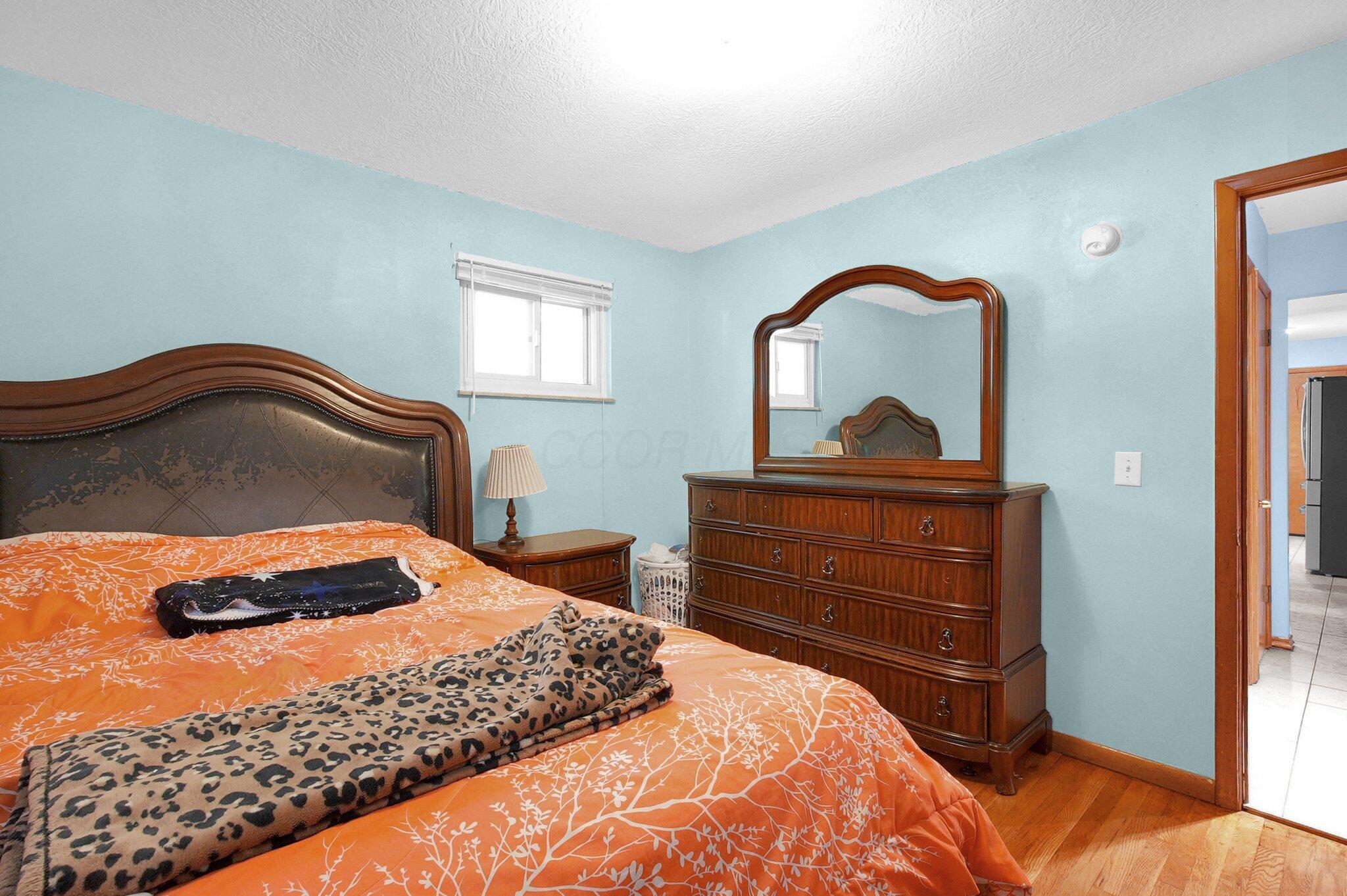 1068 Ross Road Road, Columbus, Ohio image 12