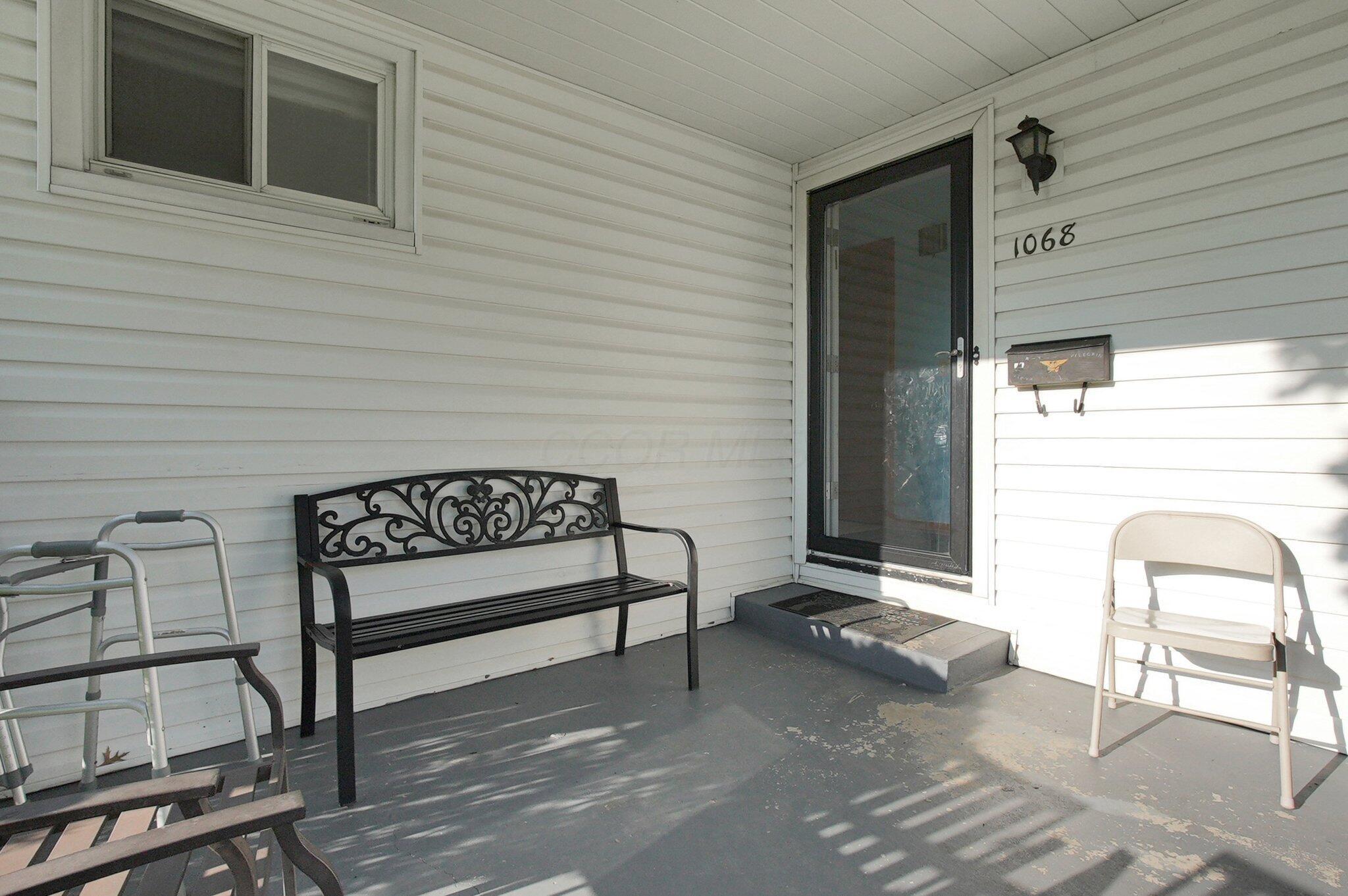 1068 Ross Road Road, Columbus, Ohio image 2