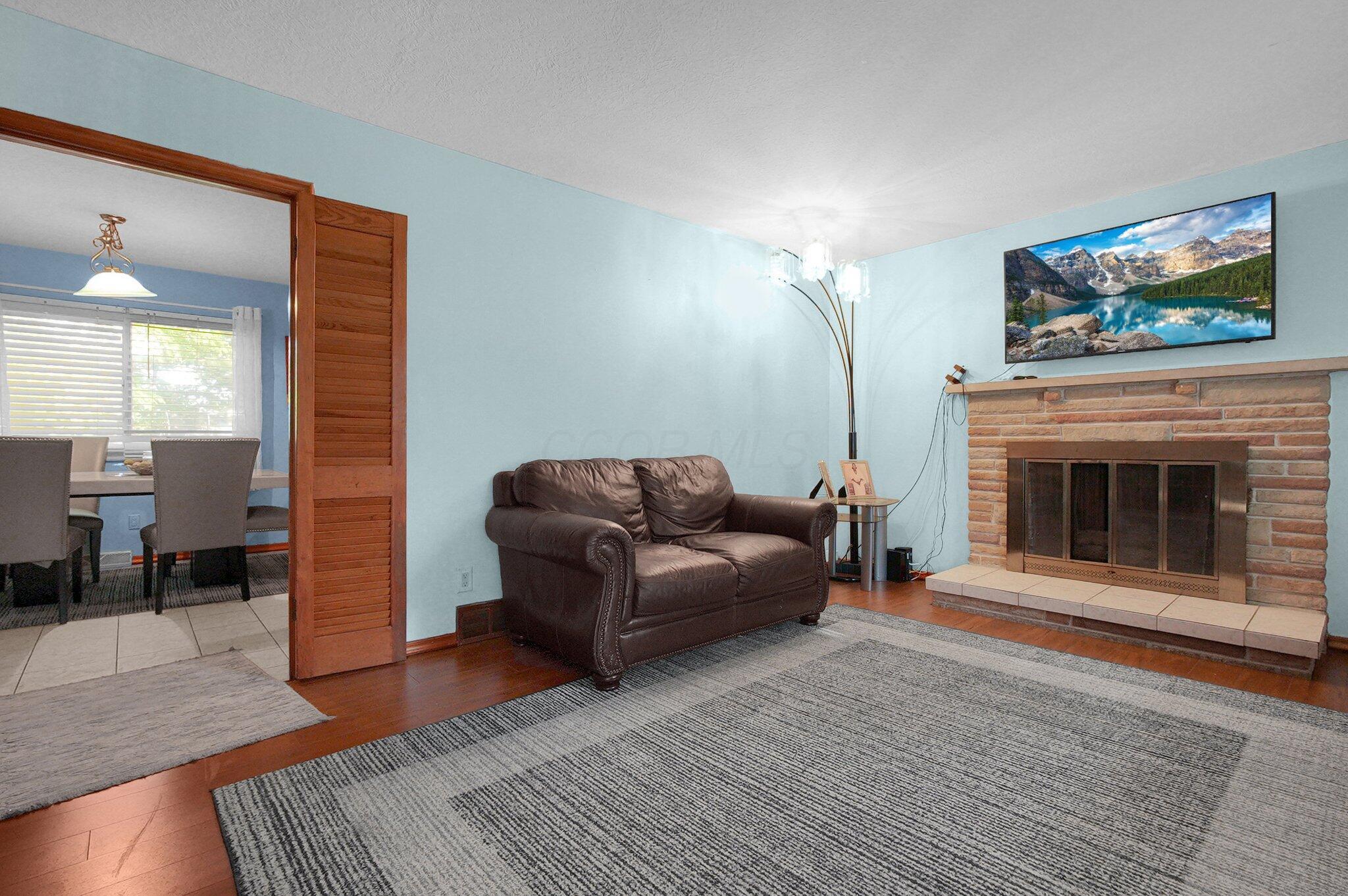 1068 Ross Road Road, Columbus, Ohio image 3