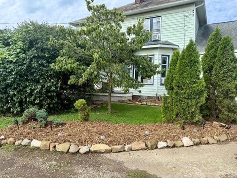 Photo of 60 Prospect Street, Newark, OH 43055 (MLS # 226034892)