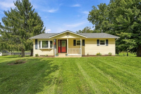 Photo of 12071 Flint Ridge Road SE, Newark, OH 43056 (MLS # 226035321)