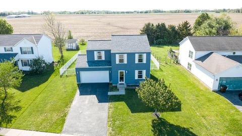 Photo of 155 Walnut Creek Drive, Commercial Point, OH 43116 (MLS # 226013104)