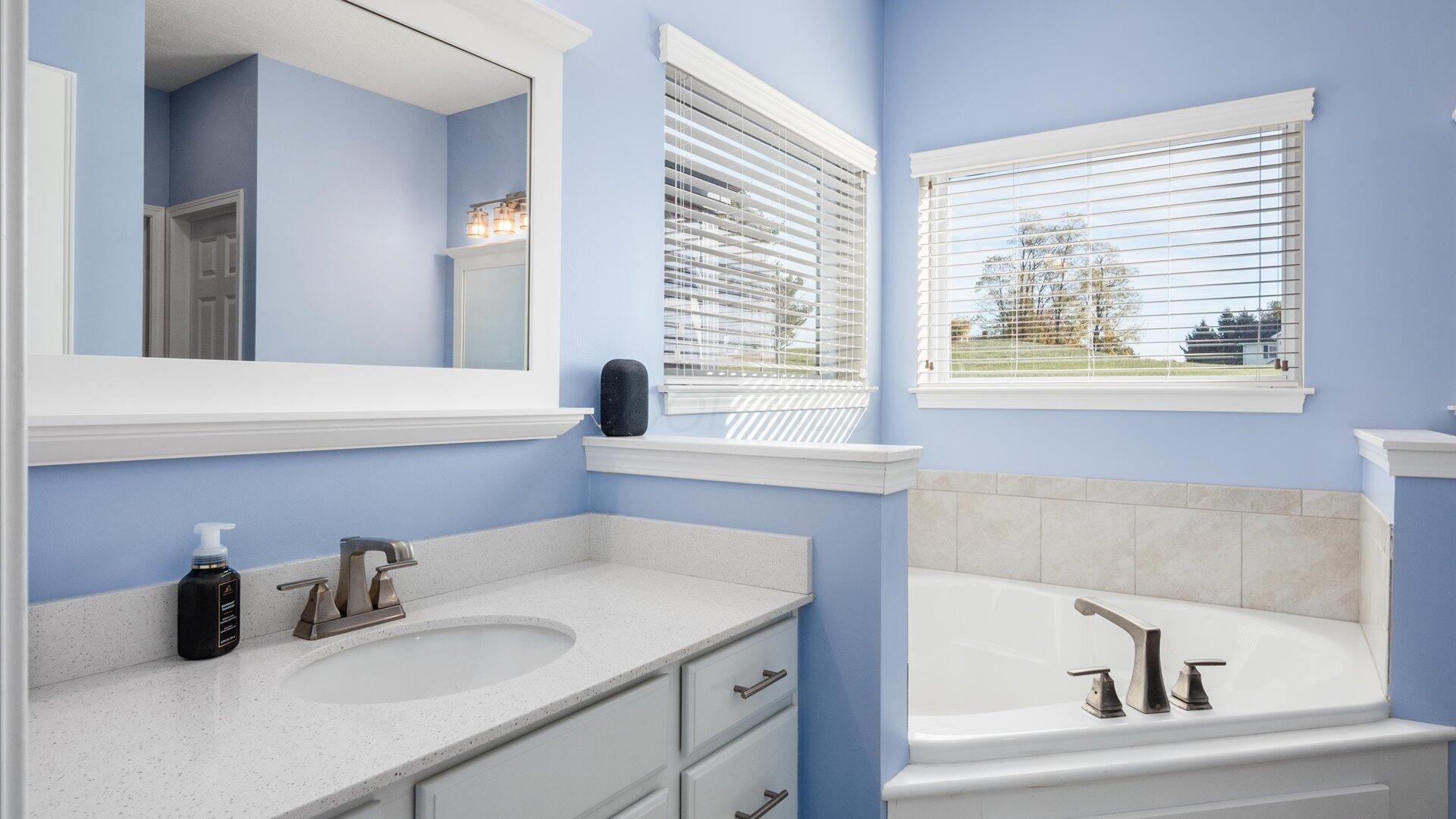5055 Brentwood Park, Nashport, Ohio image 17