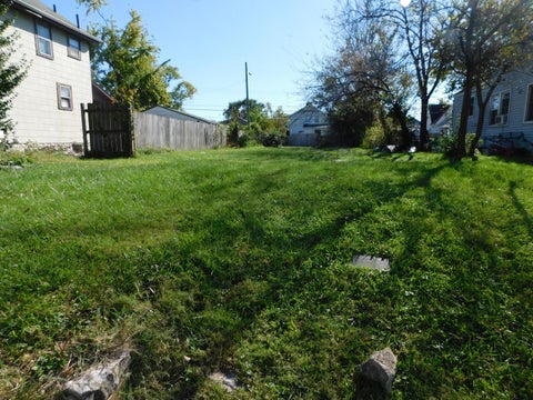 Photo of 1381 E 22nd Avenue, Columbus, OH 43211 (MLS # 226040033)