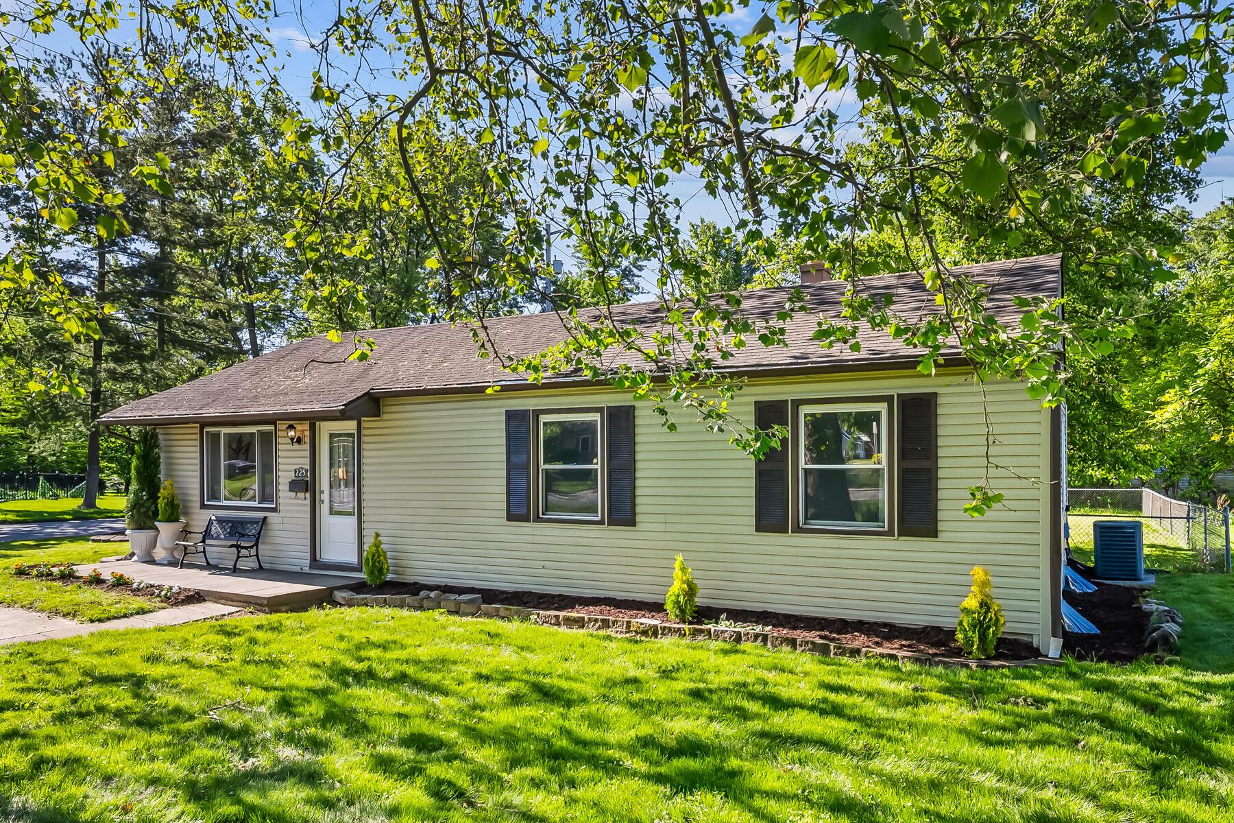 225 W Heffner Street, Delaware, Ohio image 4