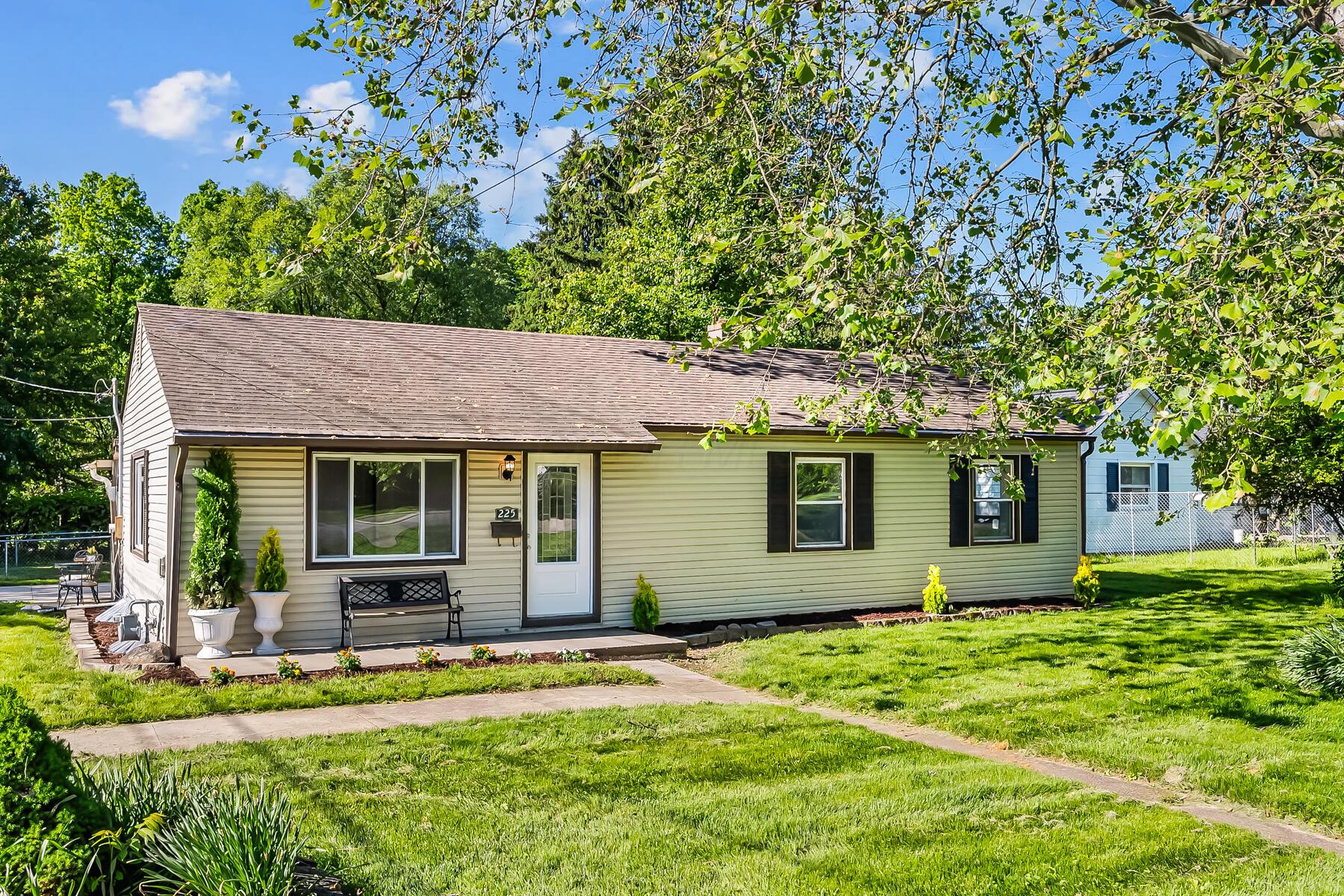 225 W Heffner Street, Delaware, Ohio image 1