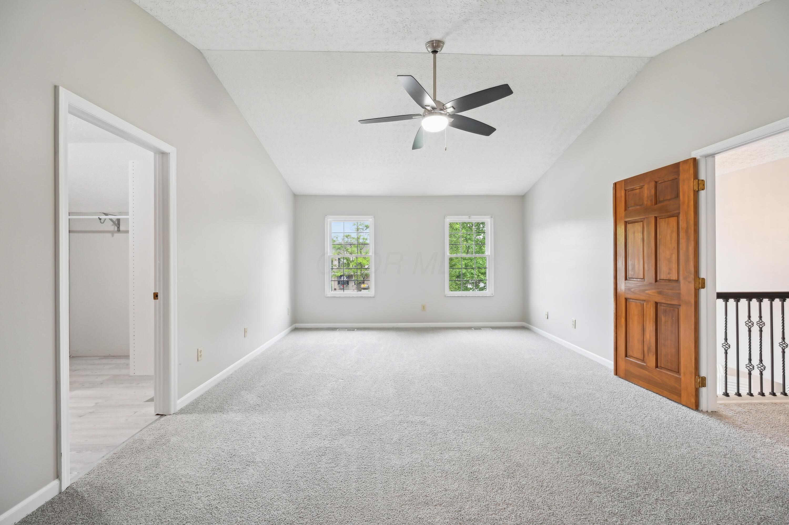 5650 Meadow Grove Drive, Grove City, Ohio image 43
