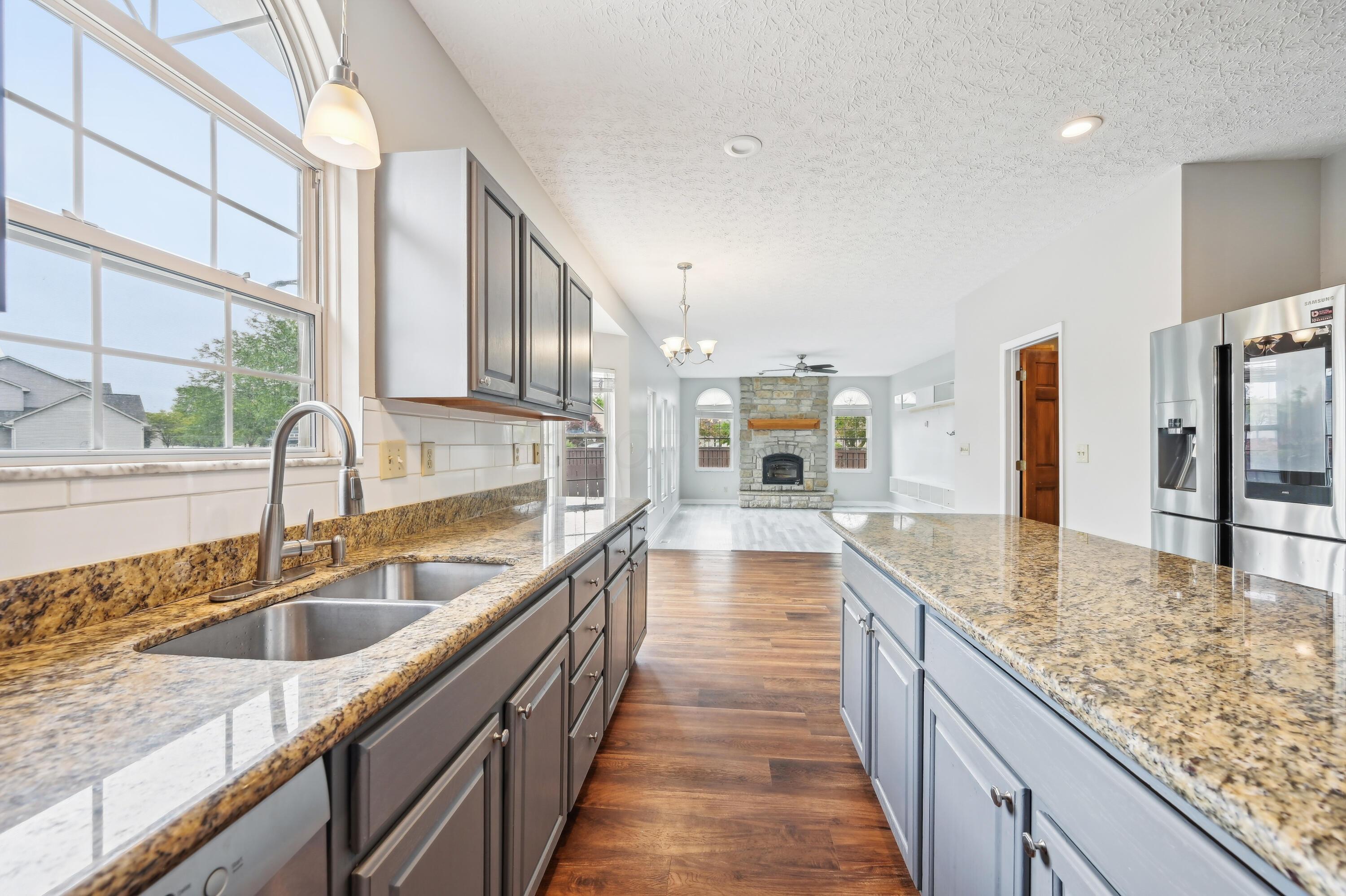 5650 Meadow Grove Drive, Grove City, Ohio image 23