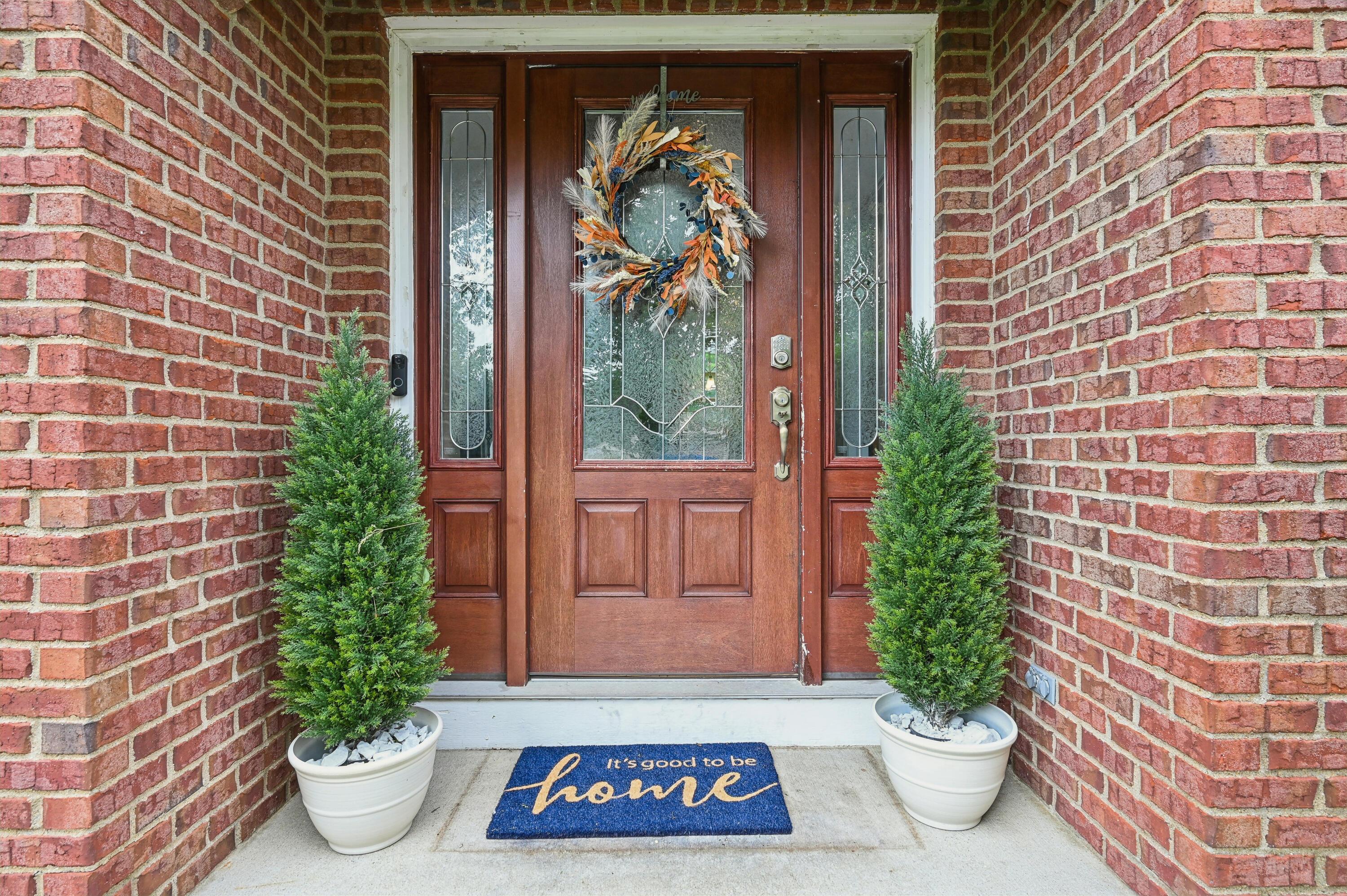 5650 Meadow Grove Drive, Grove City, Ohio image 7