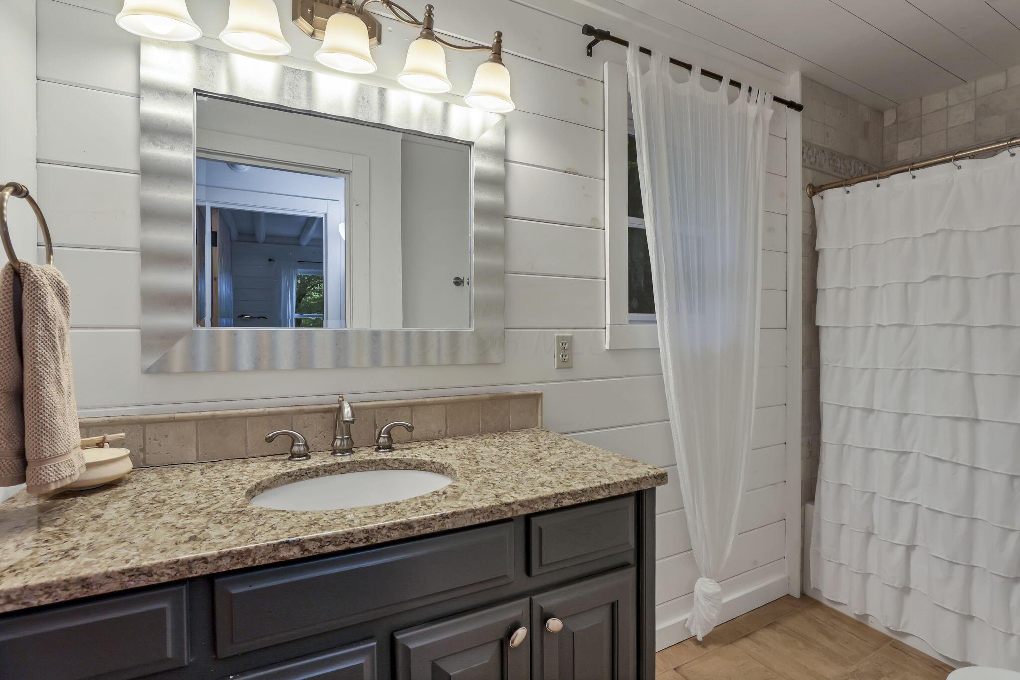 510 Natchez Lane, Sugar Grove, Ohio image 36