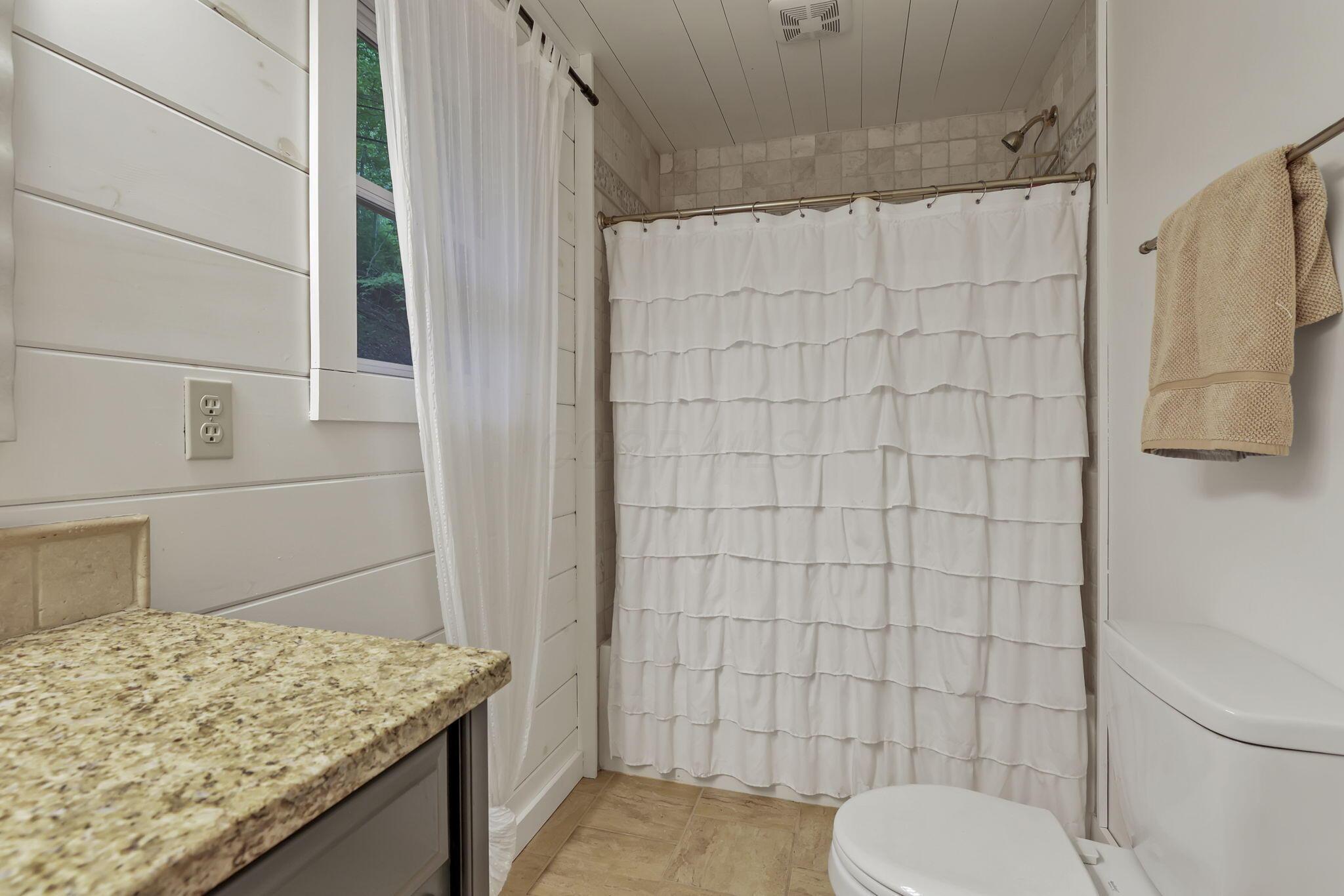 510 Natchez Lane, Sugar Grove, Ohio image 34