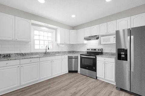 Tiny photo for 291 Peters Avenue, Lancaster, OH 43130 (MLS # 225044753)