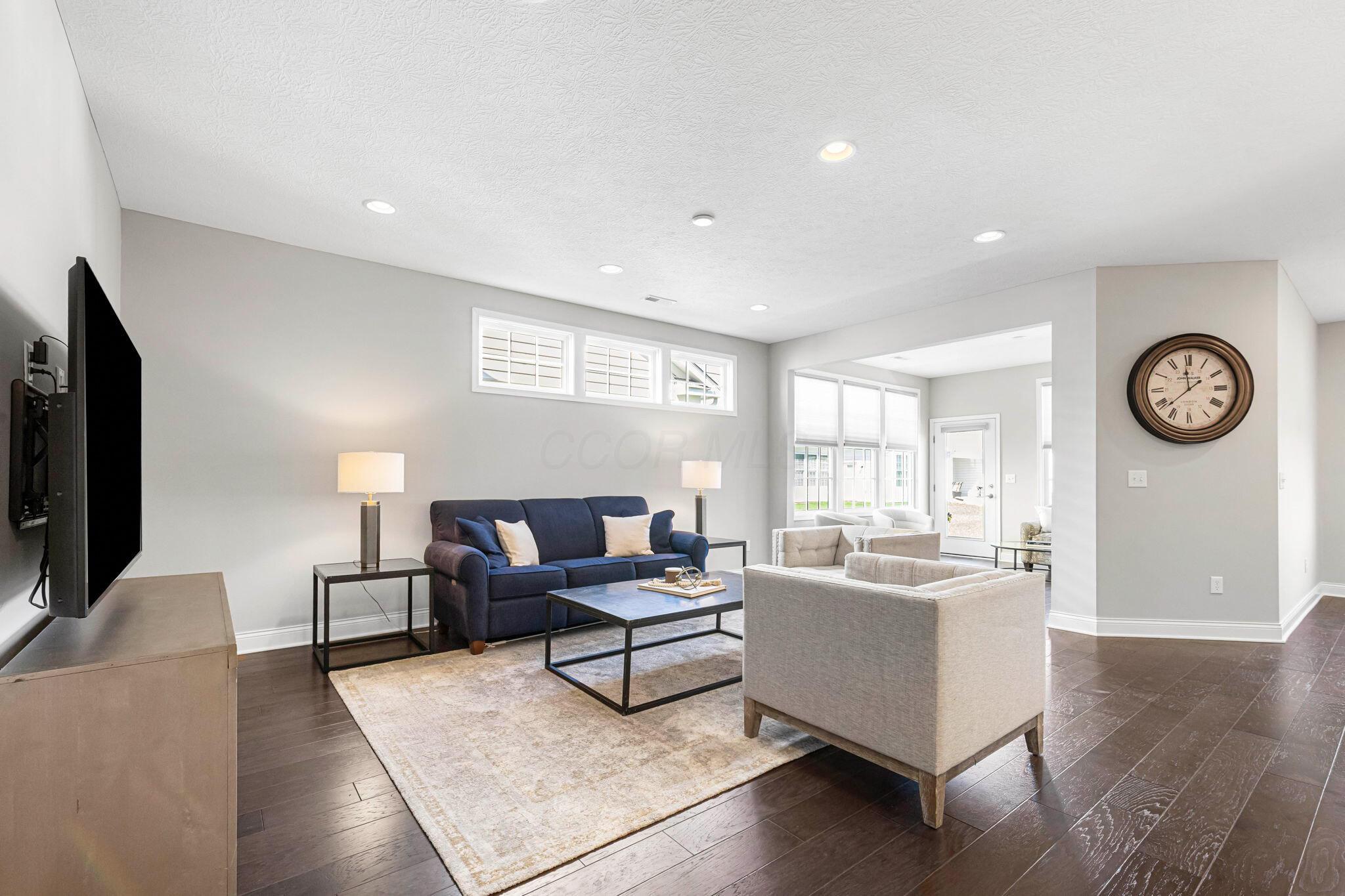 7646 Parkside Drive, New Albany, Ohio image 13